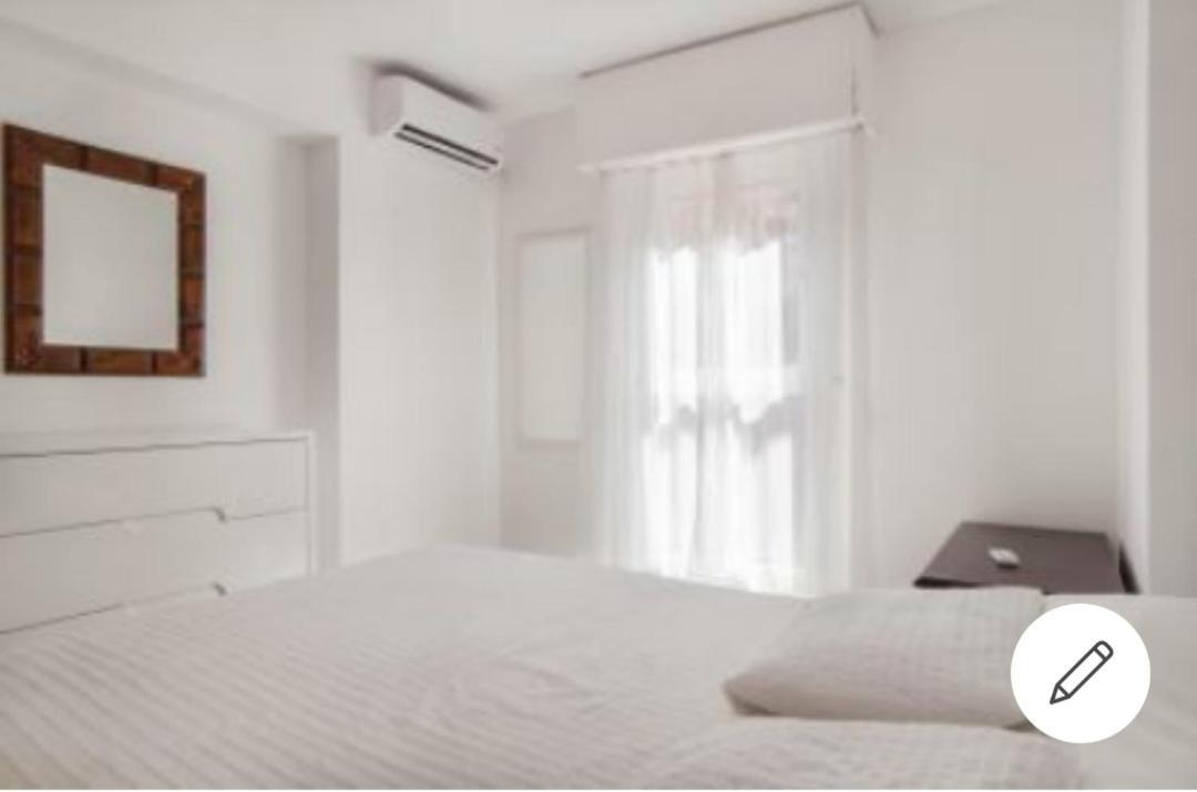 Apartamento vacacional con piscina Benalmádena Exterior foto
